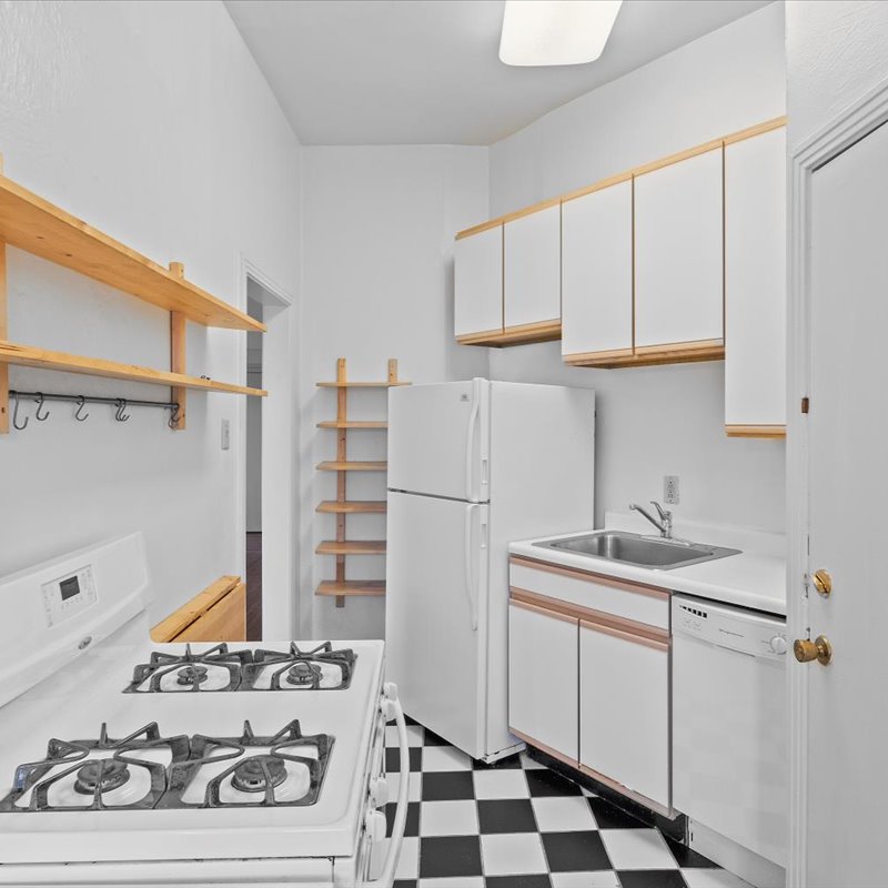 interior of Apt. 3