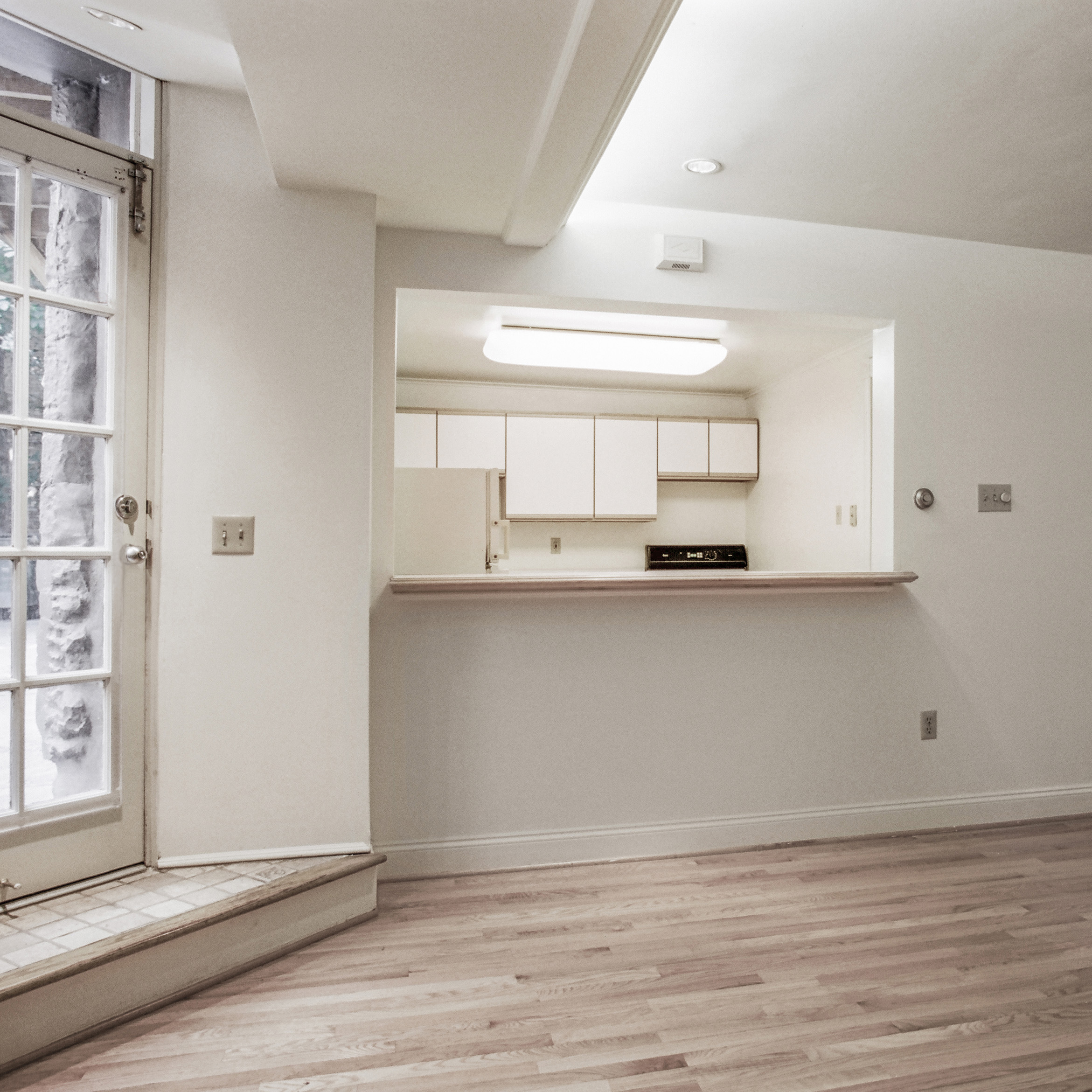 interior of Apt. 5