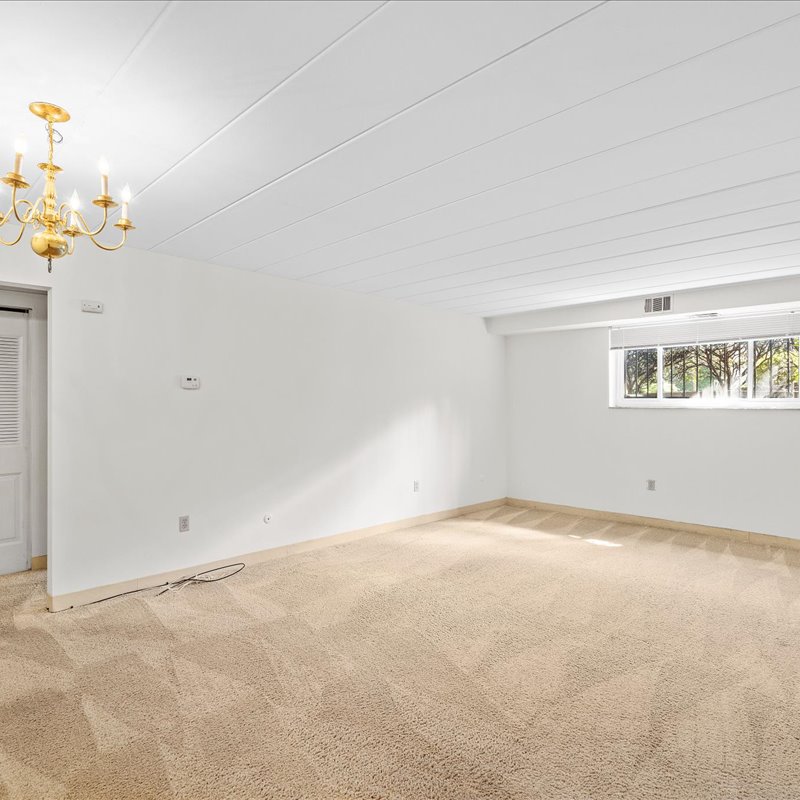 interior of Apt. 100