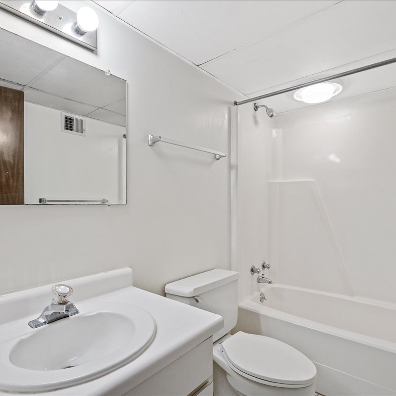 interior of Apt. 100