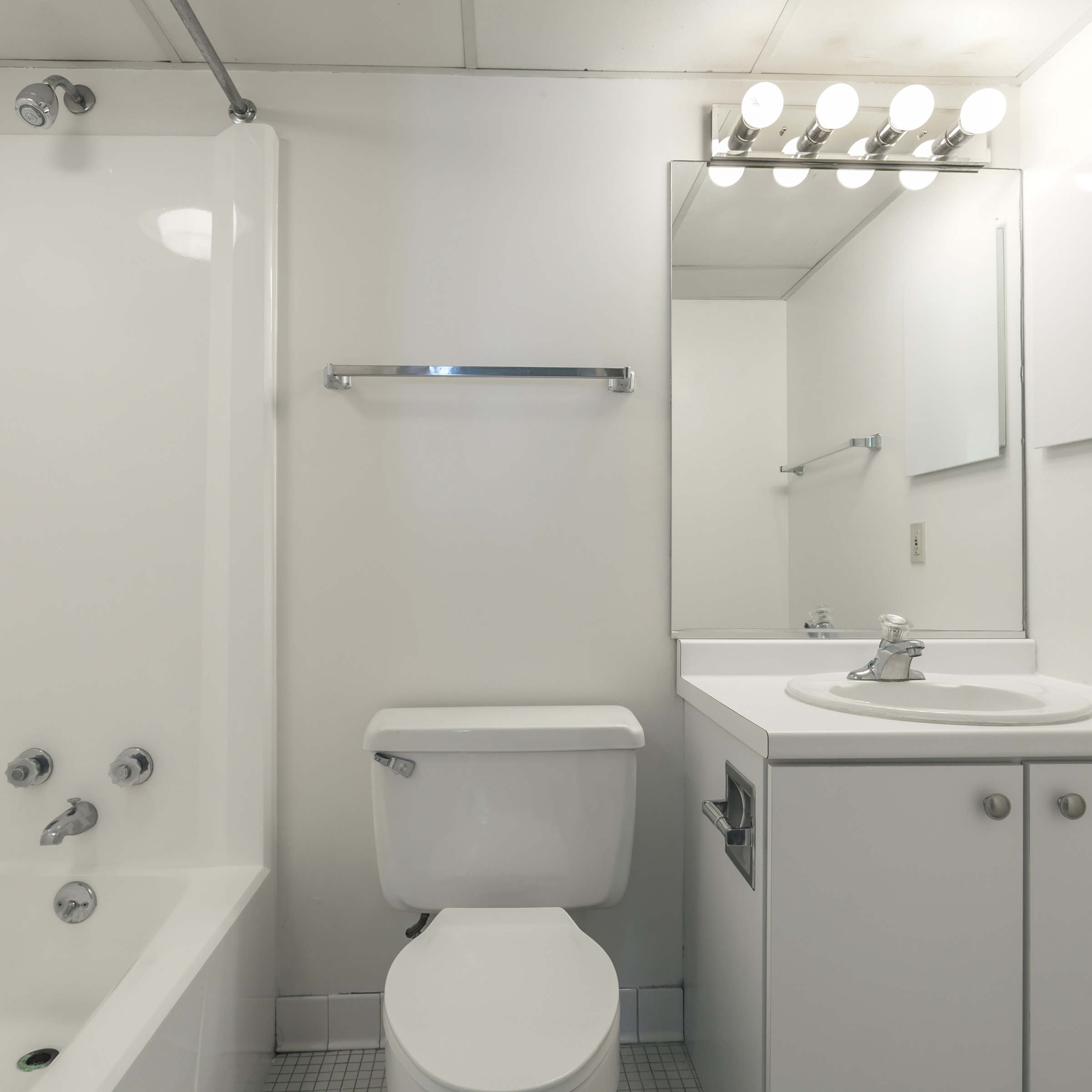 interior of Apt. 101
