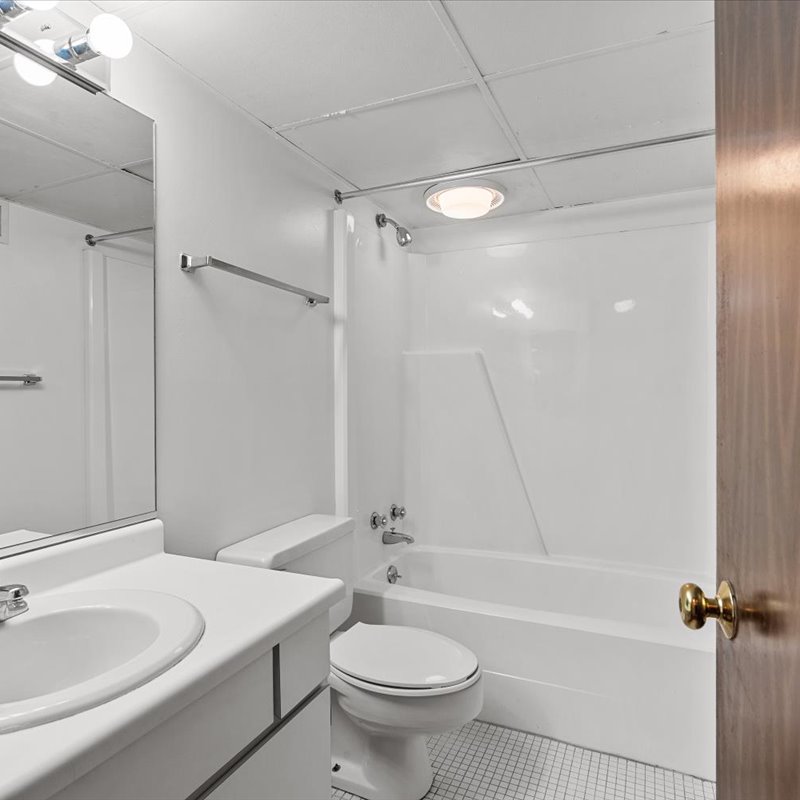 interior of Apt. 206