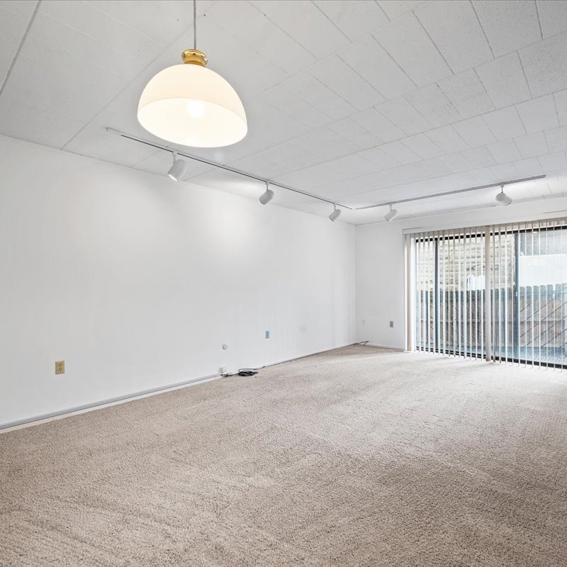 interior of Apt. 25