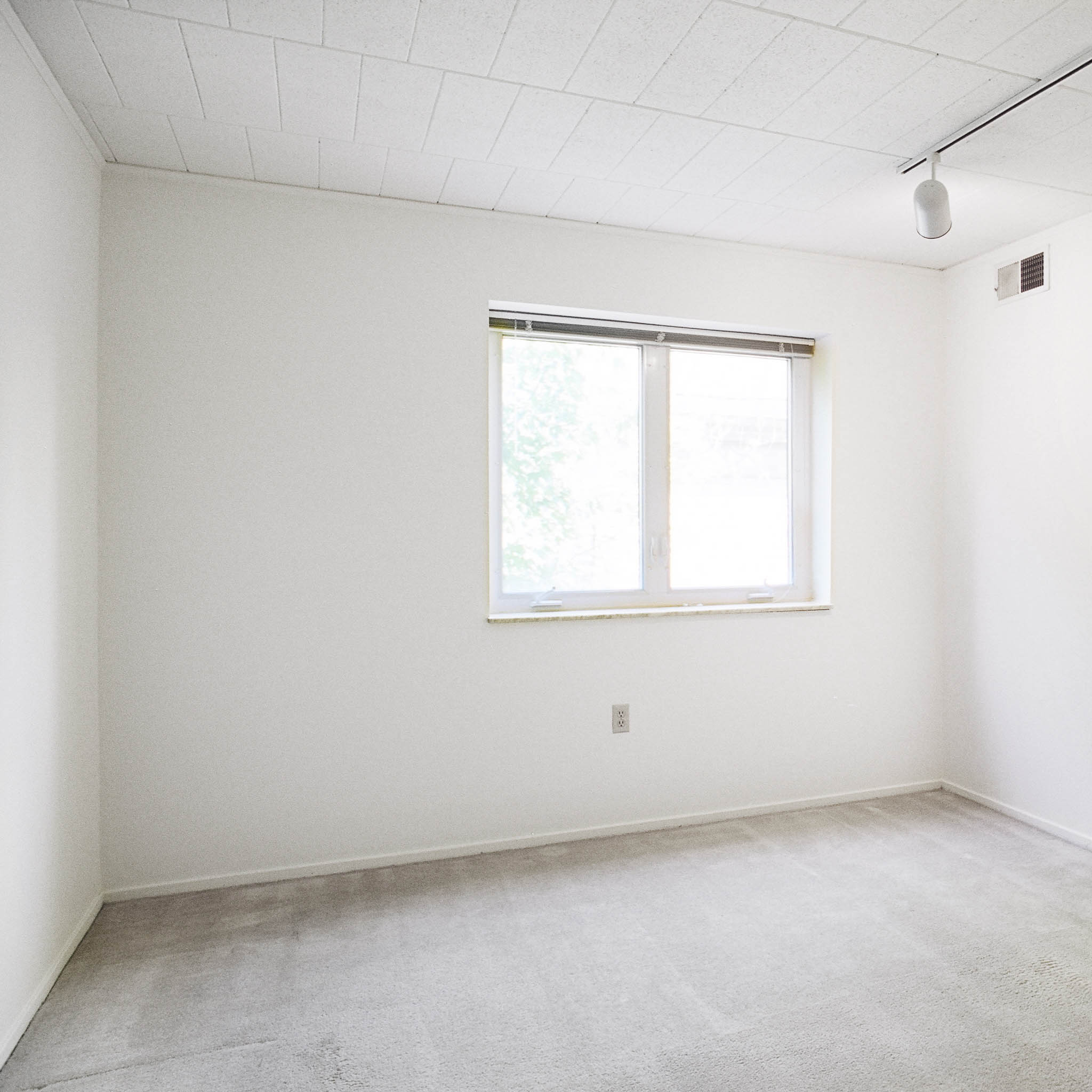 interior of Apt. 32