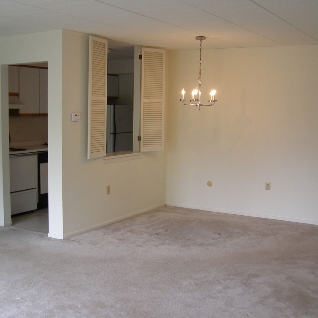 interior of Apt. 32