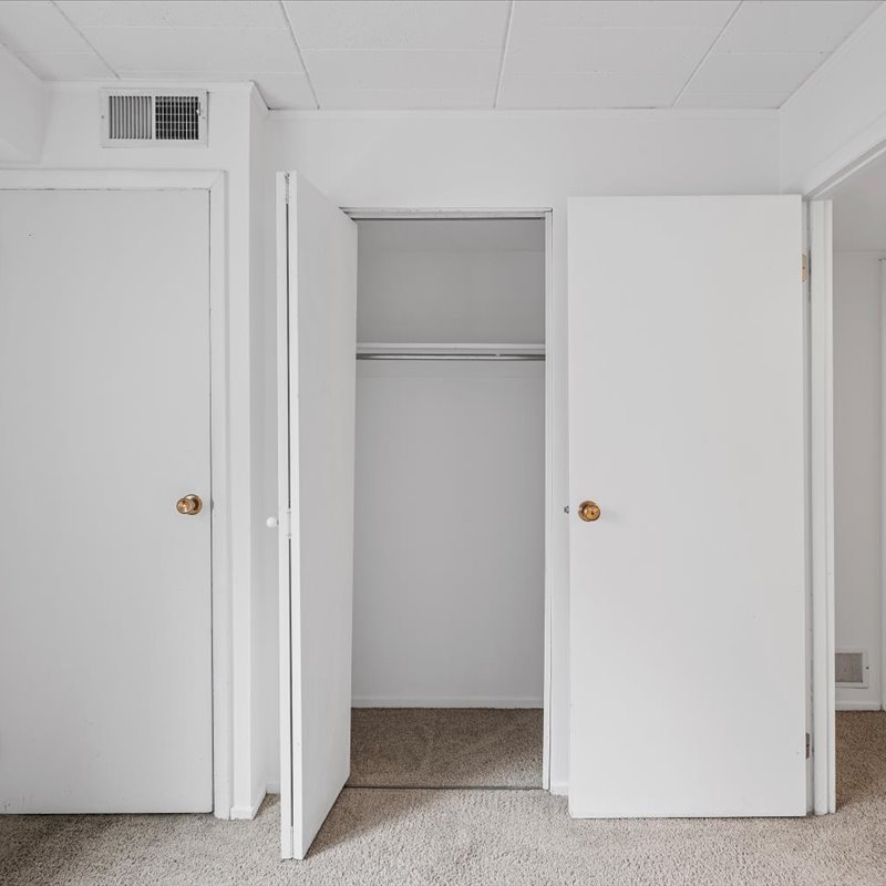 interior of Apt. 33