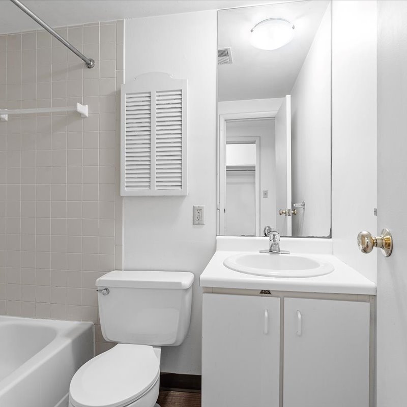 interior of Apt. 11