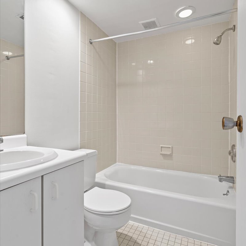 interior of Apt. 22