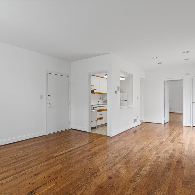 interior of Apt. 22