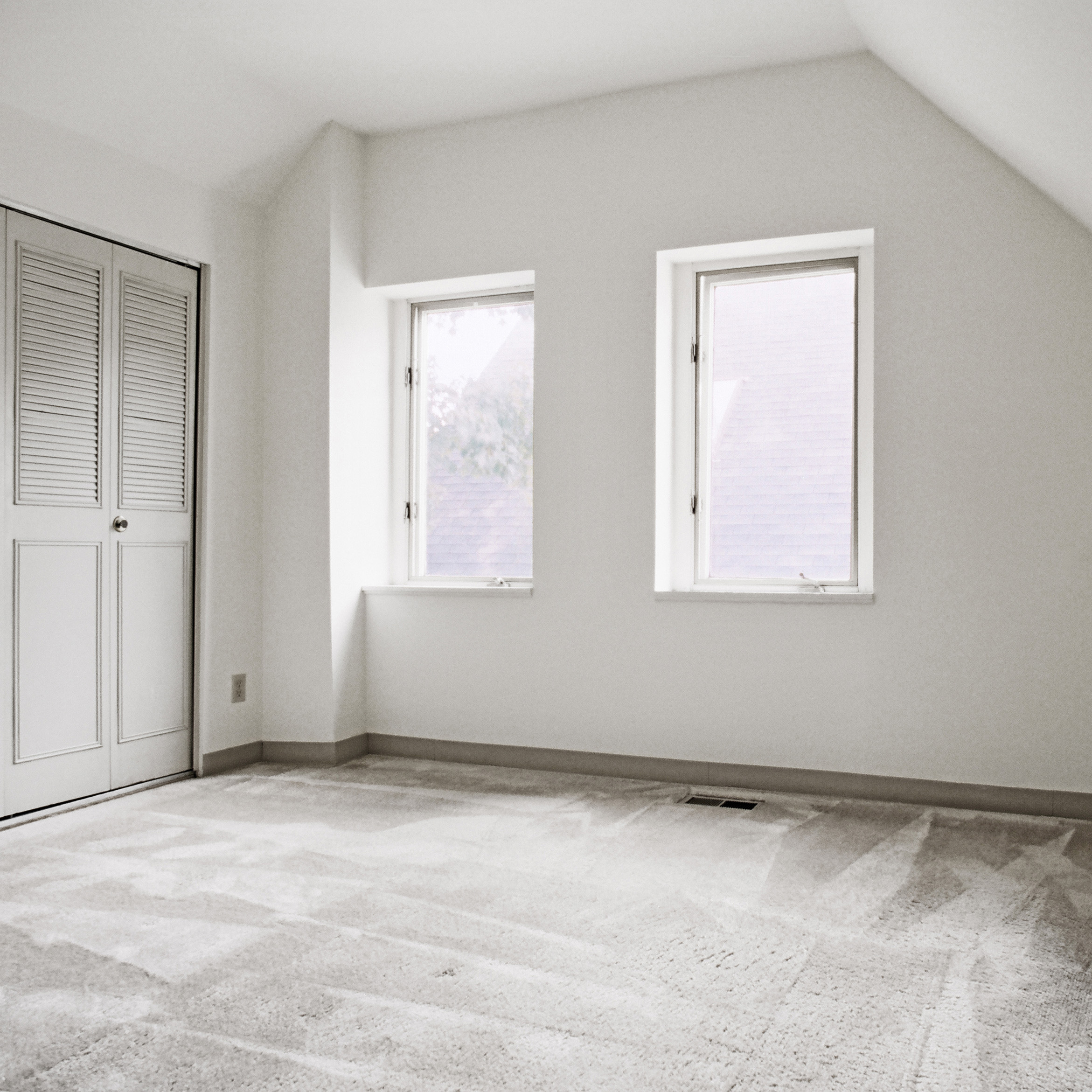 interior of Apt. 5