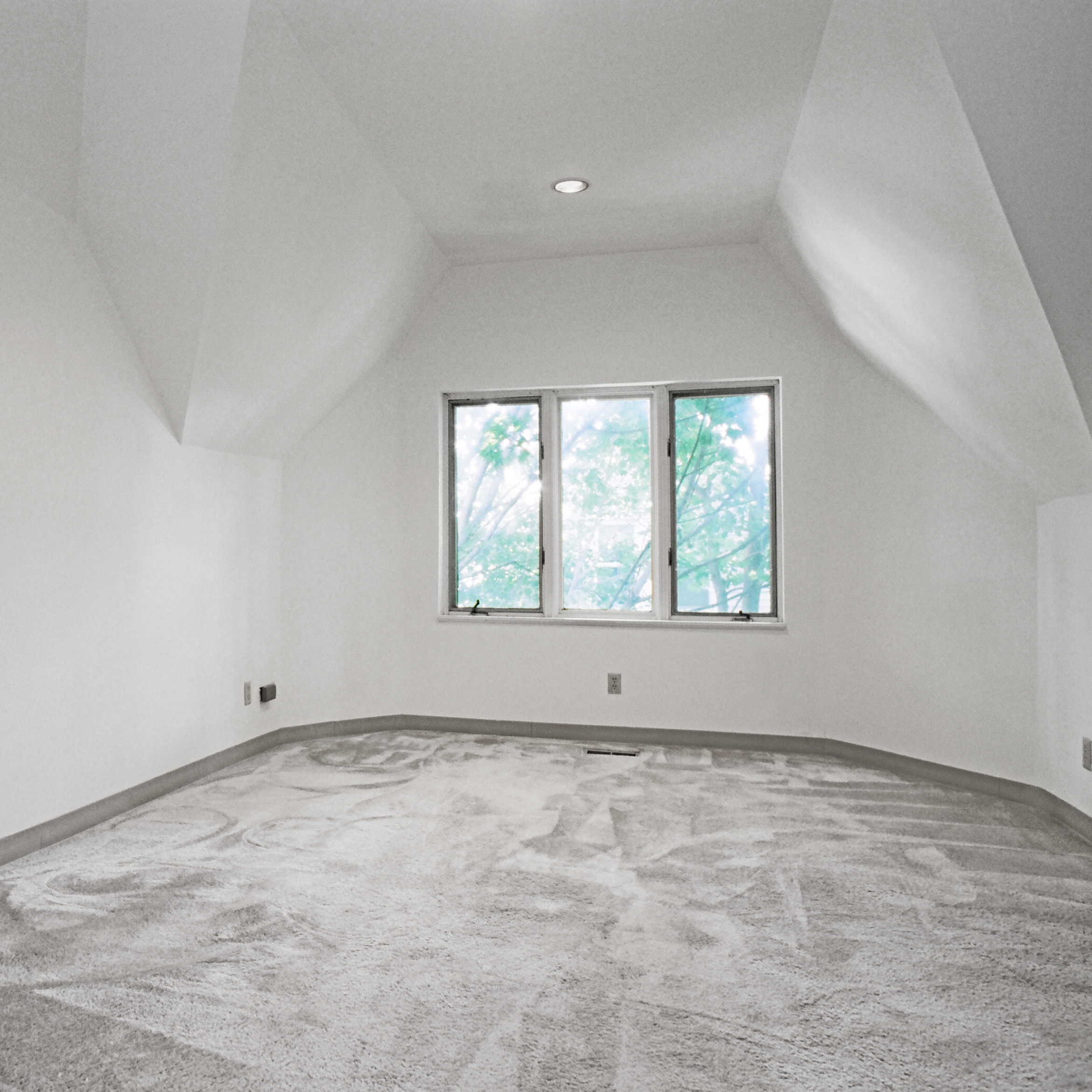 interior of Apt. 5