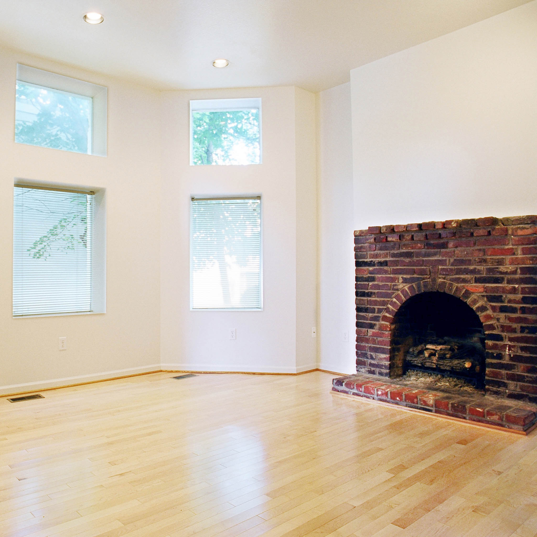 interior of Apt. 4