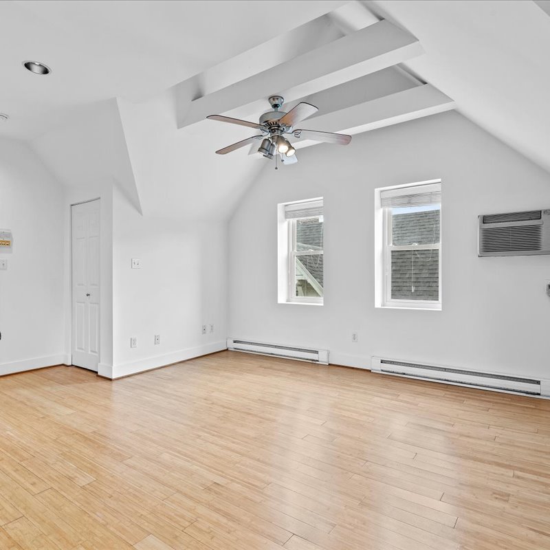 interior of Apt. 7