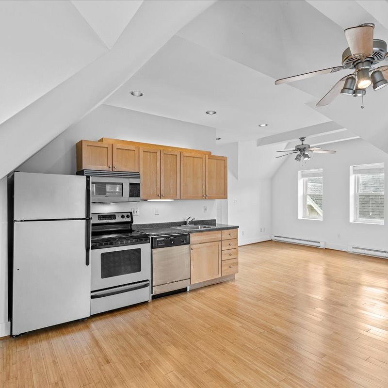 interior of Apt. 7