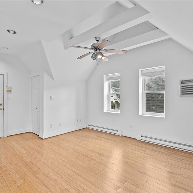 interior of Apt. 7