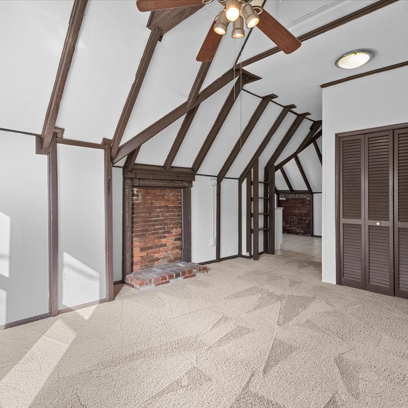 interior of Apt. 8