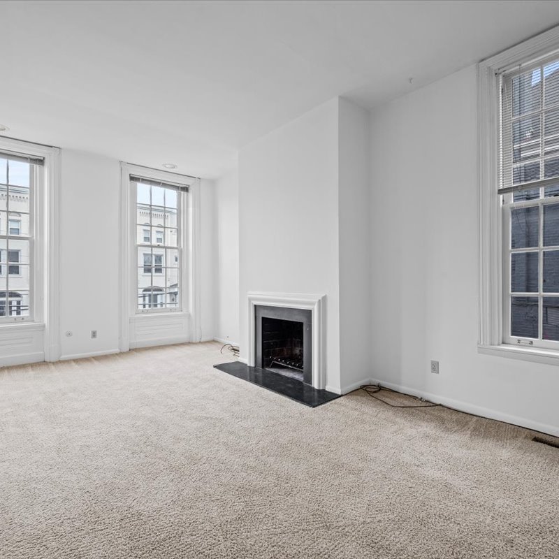 interior of Apt. 21