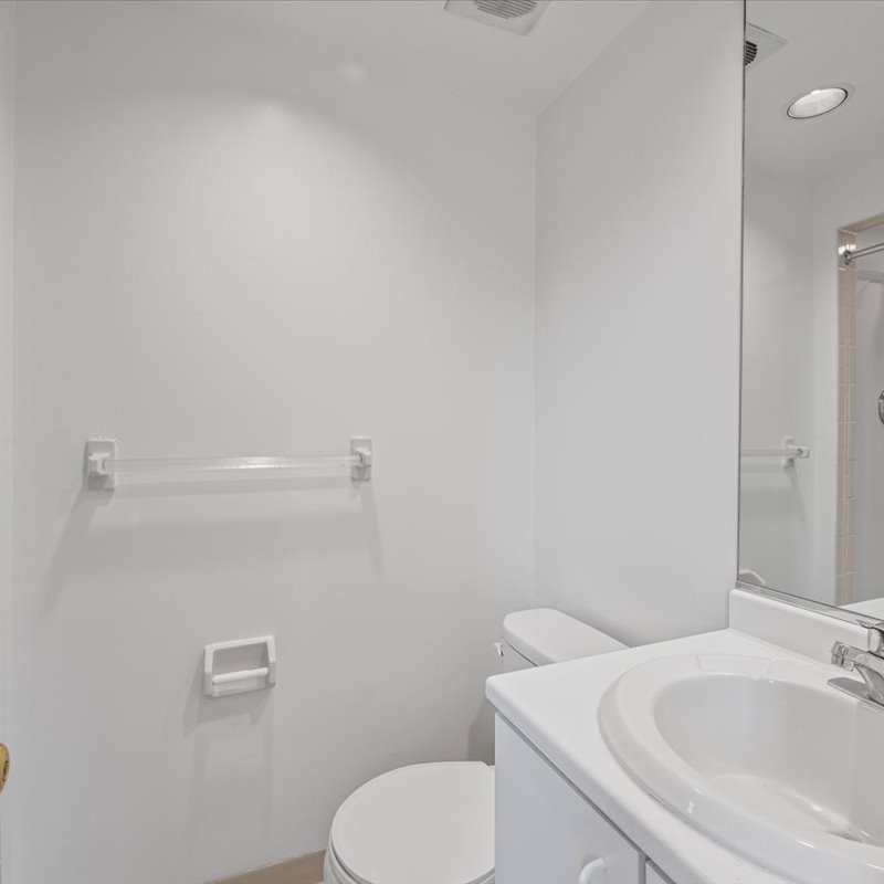 interior of Apt. 21
