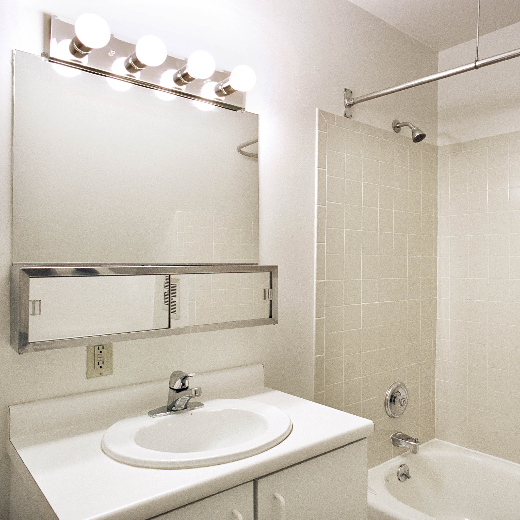 interior of Apt. 3