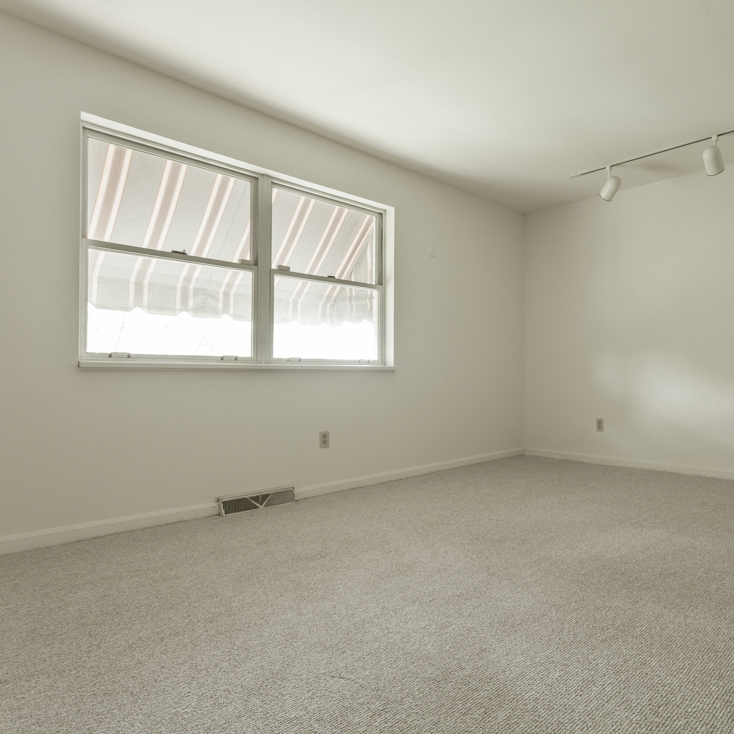 interior of Apt. 22