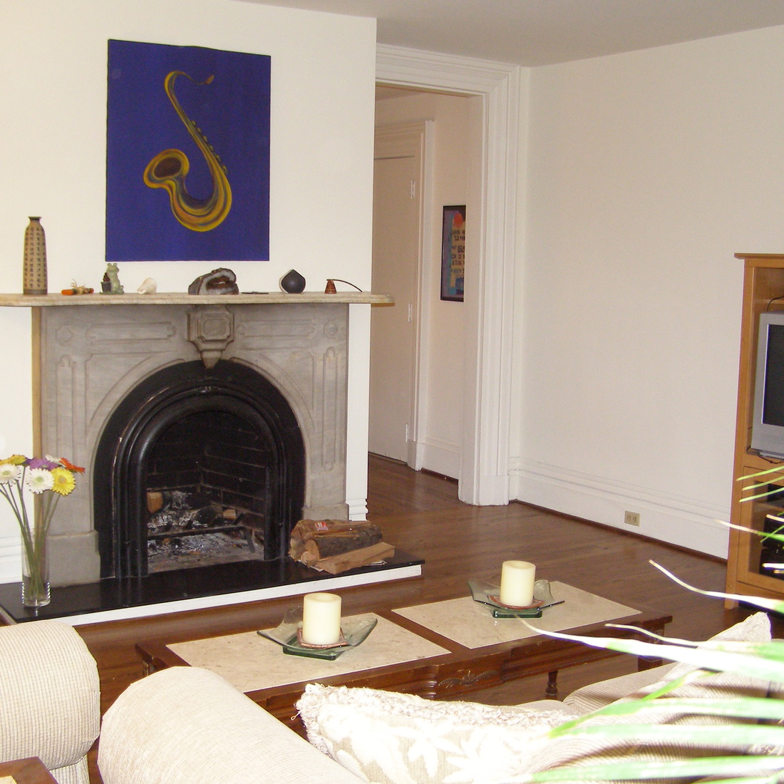 interior of Apt. 11