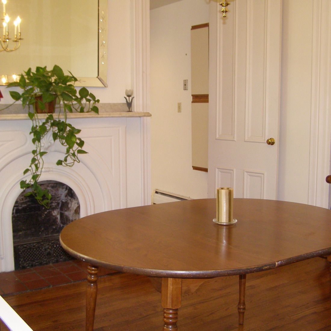 interior of Apt. 11
