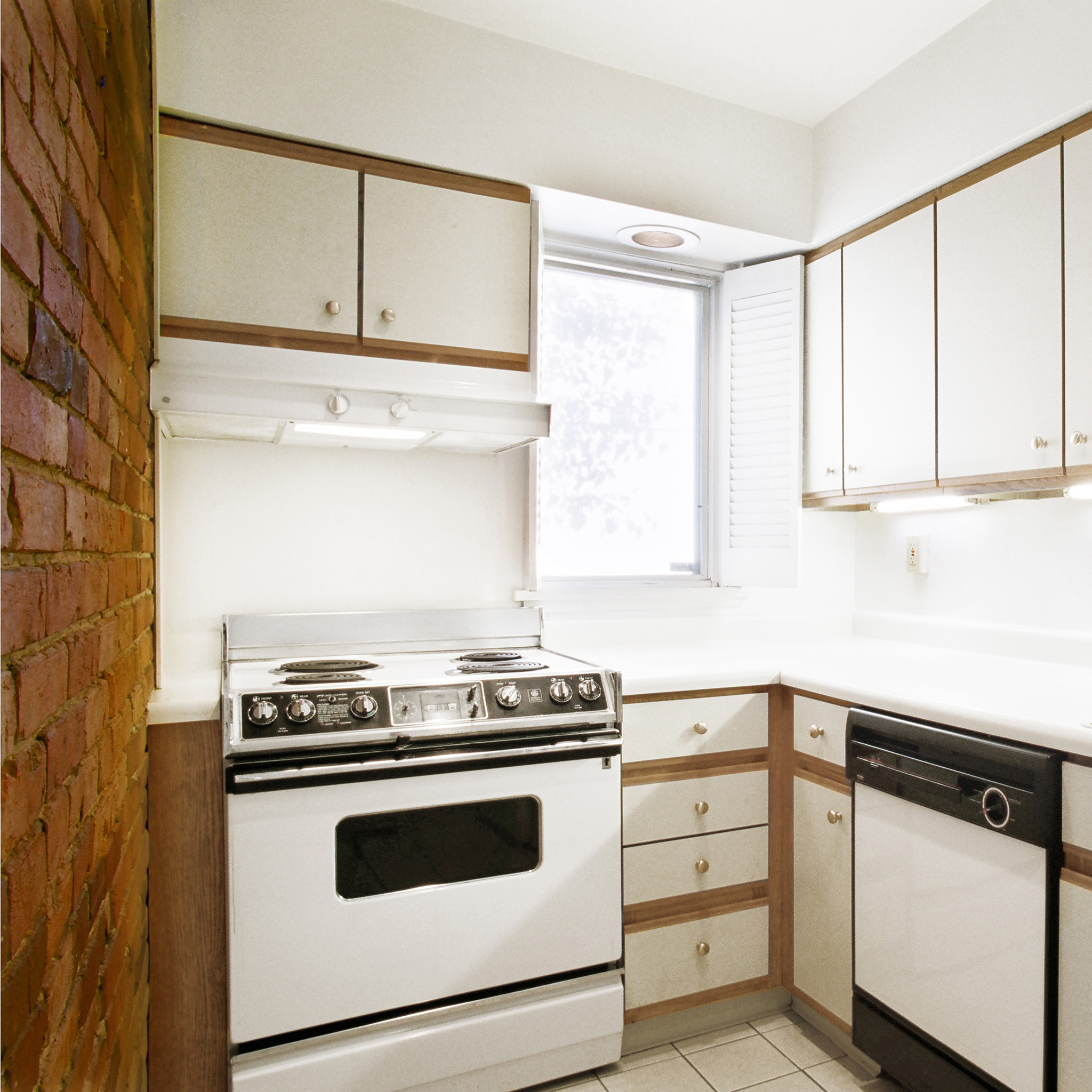 interior of Apt. 11