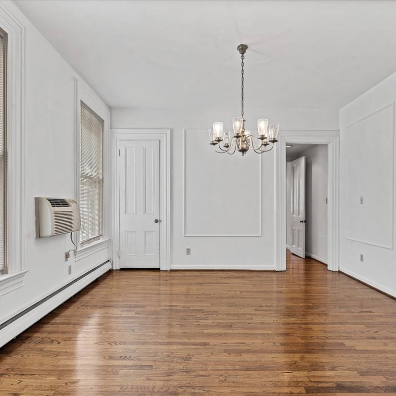 interior of Apt. 21