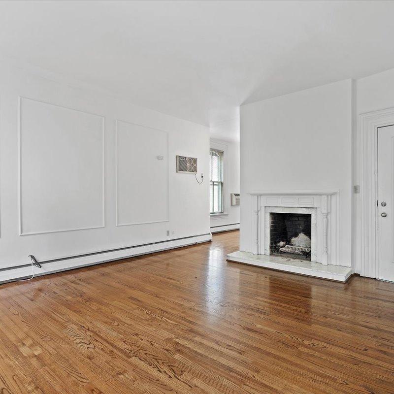 interior of Apt. 21