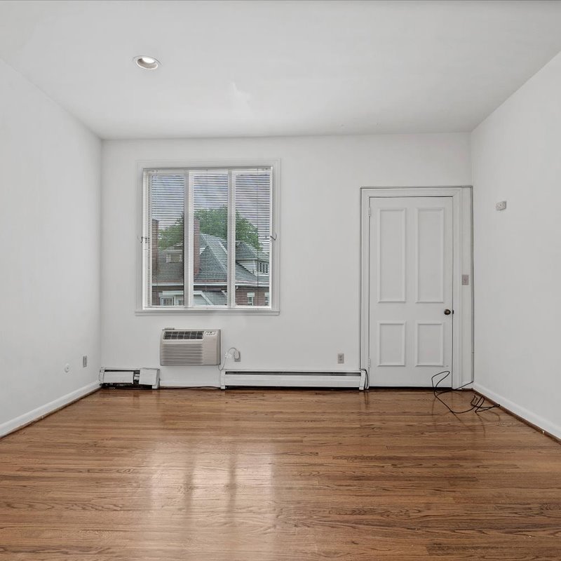 interior of Apt. 21