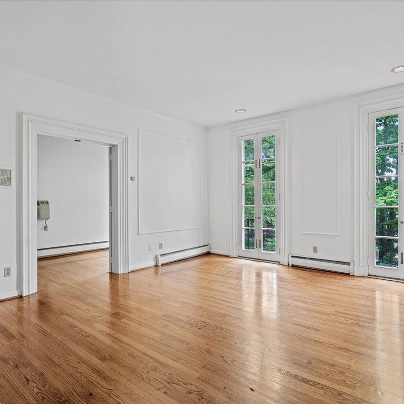 interior of Apt. 21