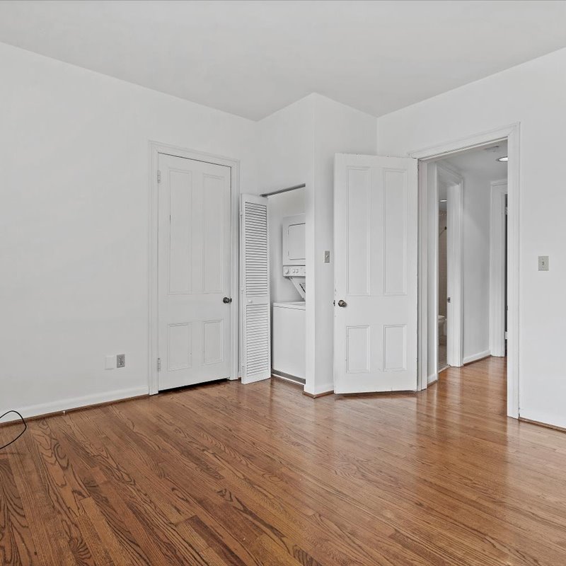 interior of Apt. 21