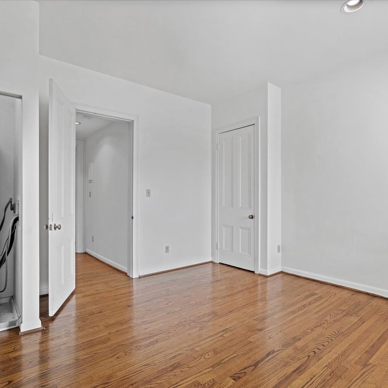 interior of Apt. 21