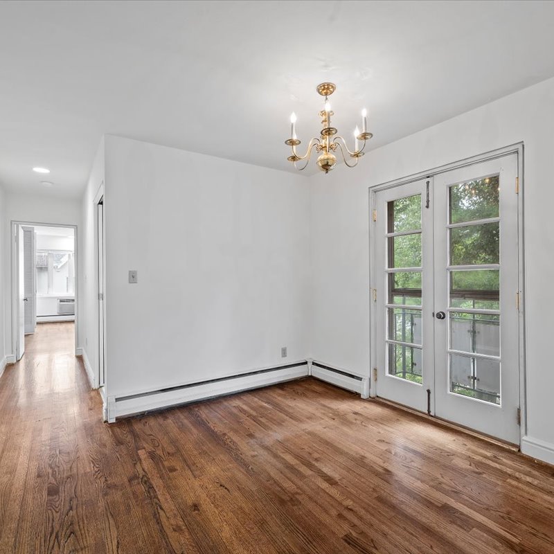 interior of Apt. 22