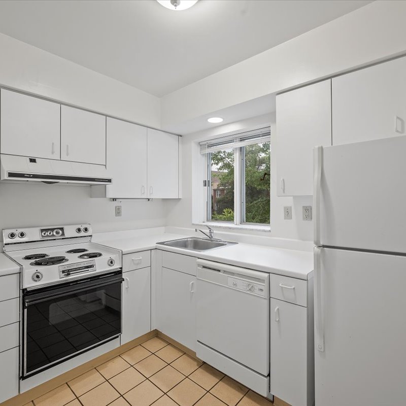 interior of Apt. 22