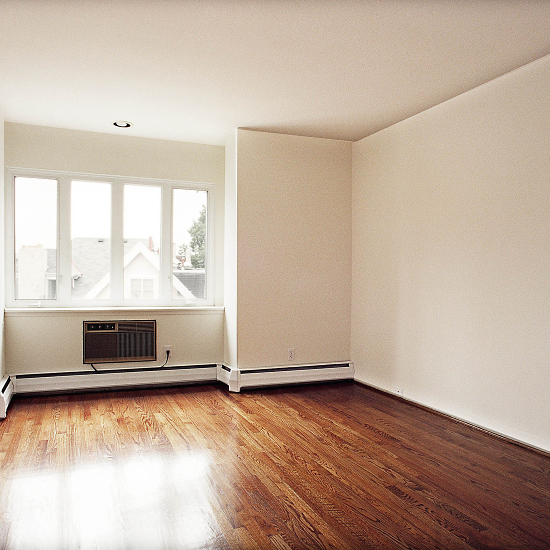 interior of Apt. 32