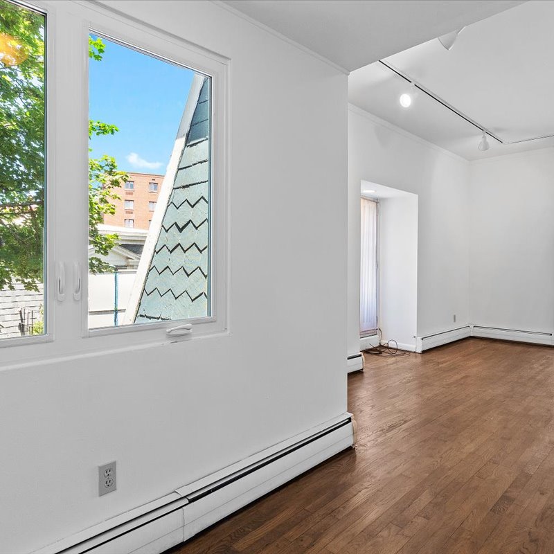 interior of Apt. 31