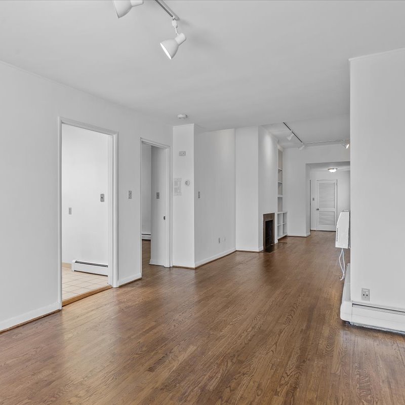 interior of Apt. 31