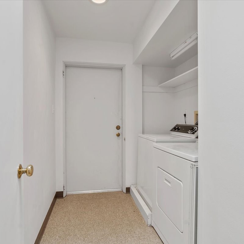 interior of Apt. 32