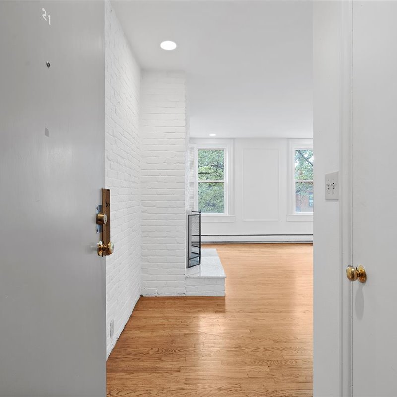 interior of Apt. 21