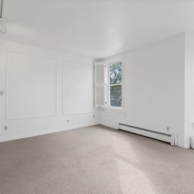 interior of Apt. 21