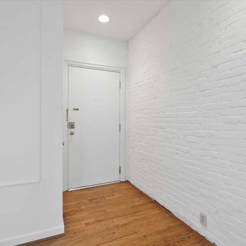 interior of Apt. 21