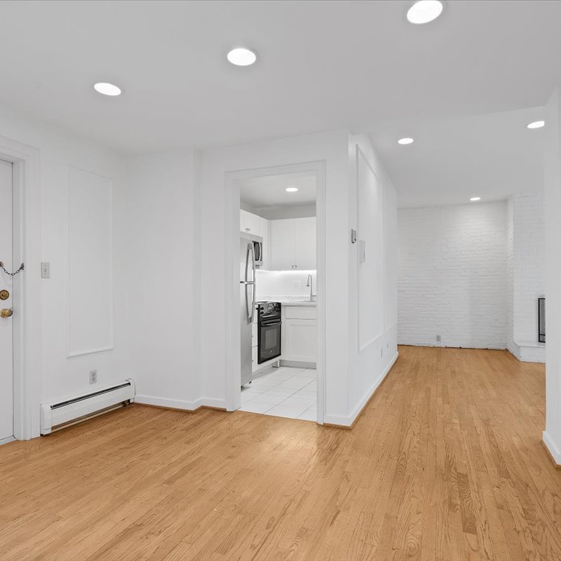 interior of Apt. 21