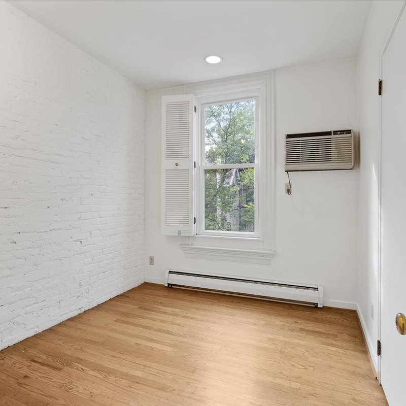 interior of Apt. 21