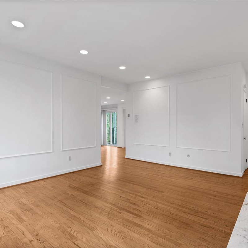 interior of Apt. 21