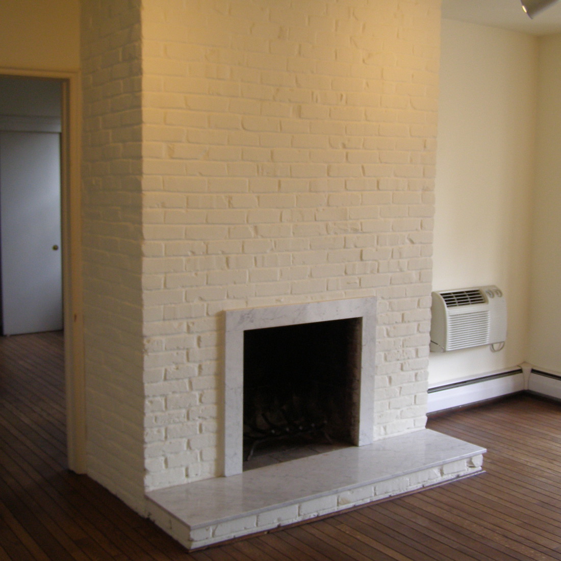 interior of Apt. 22