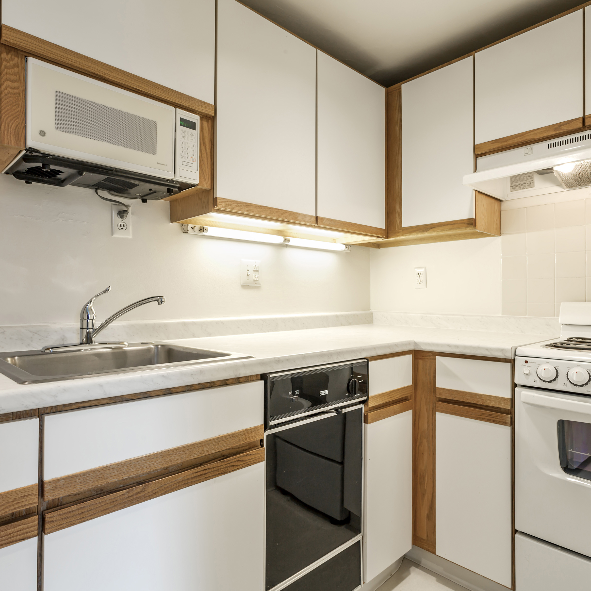 interior of Apt. 23