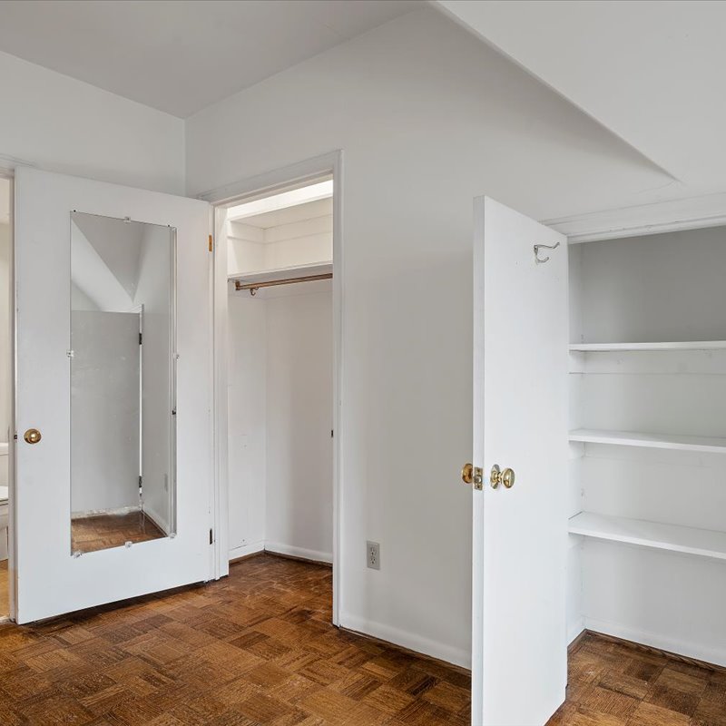 interior of Apt. 33