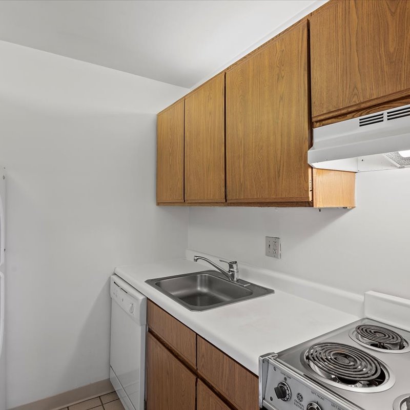 interior of Apt. 33