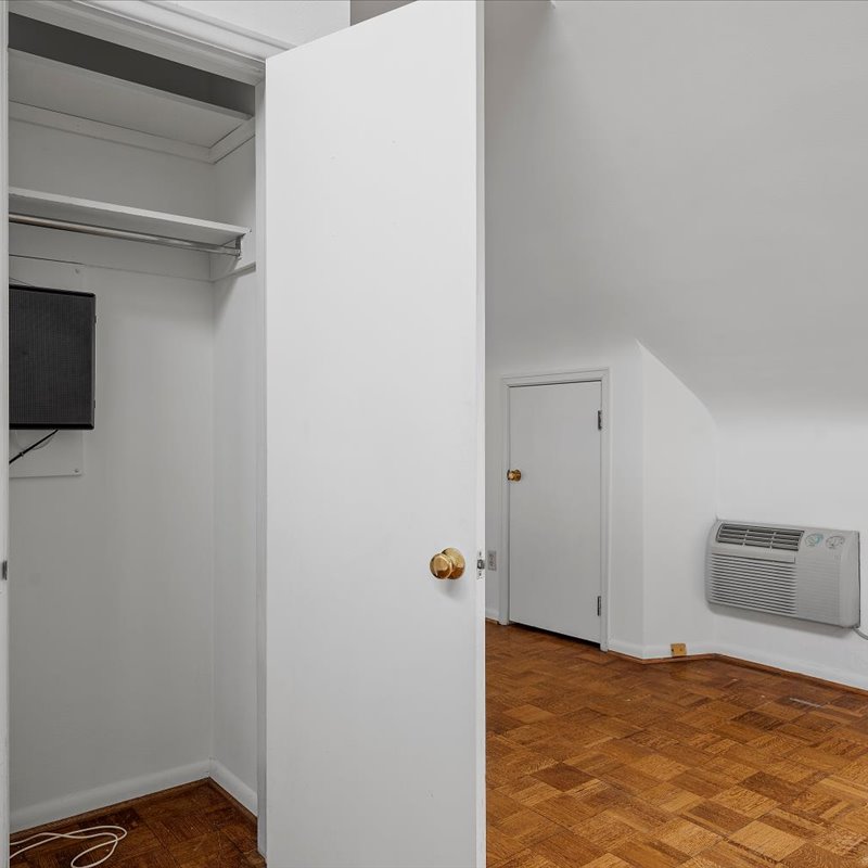 interior of Apt. 33
